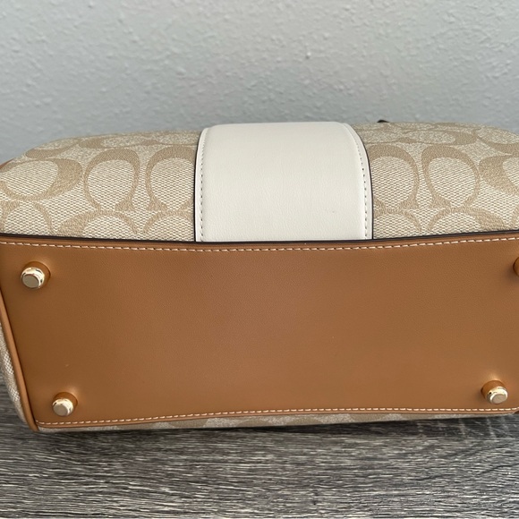Coach Tan and Cream Signature Rowan Handbag - Picture 3 of 4